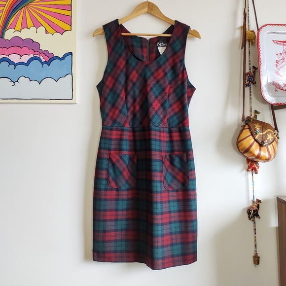 Vintage Dresses & Skirts - Vintage Plaid Dress - Red + Green